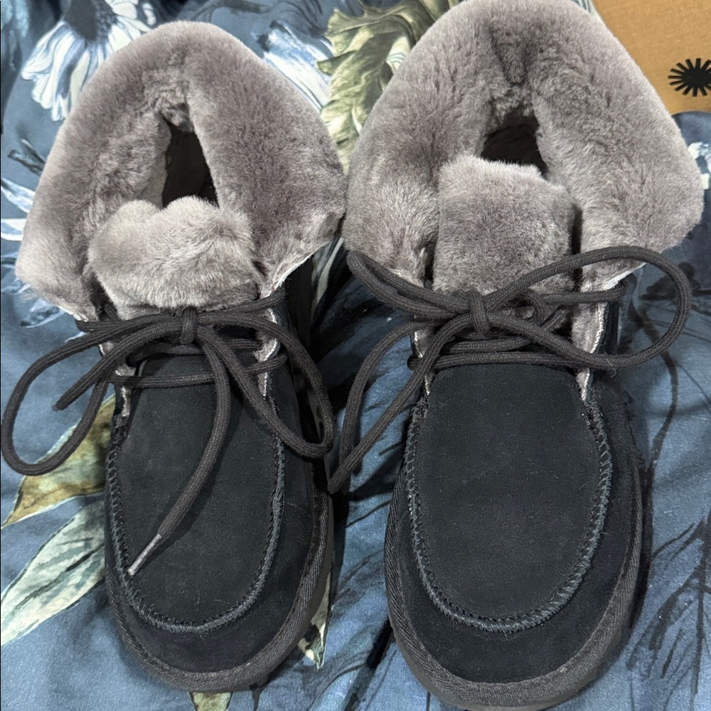 Ugg Diara Boot Size 9